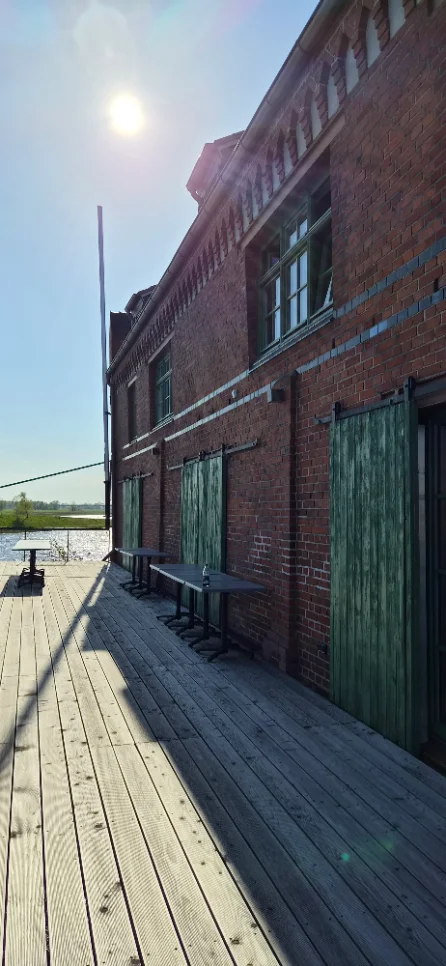 Kranhaus an der Elbe · Abendlicht